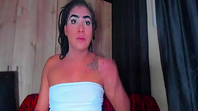 RobertaxGutierrez online show from April 21, 2026, 5:25 am