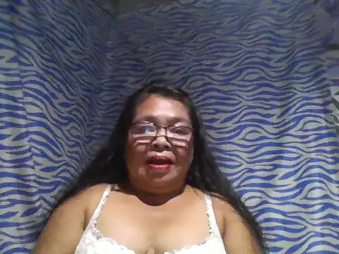 Snapshot of cris_tita chatting on June 17, 2026, 2:51 pm cris tita online show from June 17, 2026, 2:51 pm