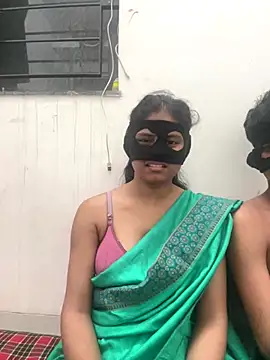 sexy-riya43 online show from October 4, 2025, 6:39 pm