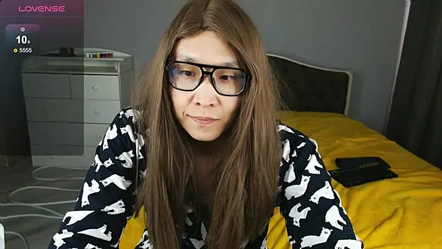 KaiChicken online show from April 20, 2026, 11:13 am