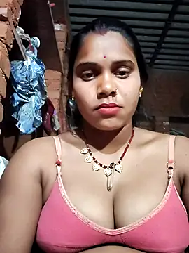 Katrina kaif143 online show from February 14, 2026, 3:53 pm