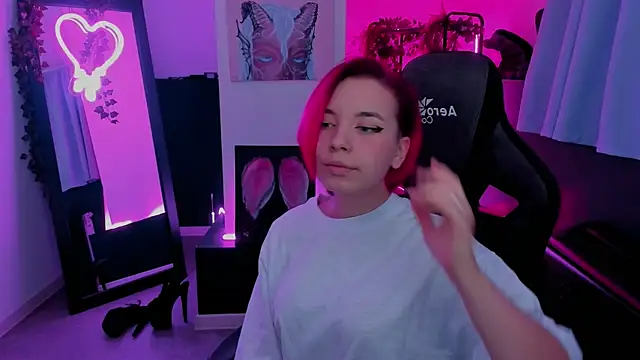 MarcelineChi online show from October 30, 2025, 6:15 am