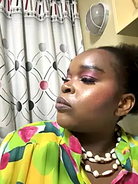 CynnxxxBarb online show from November 26, 2025, 8:10 pm