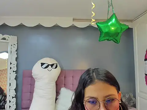 lola cook online show from October 2, 2025, 1:40 pm