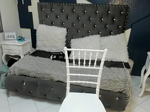 lola cook online show from October 24, 2025, 12:45 pm