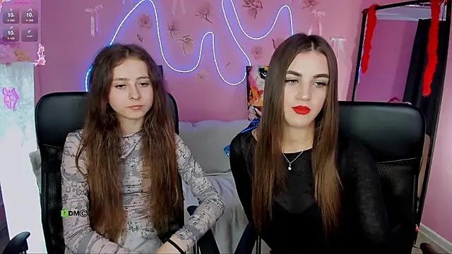 Snapshot of lina_fox12 chatting on July 6, 2026, 12:24 pm lina fox12 online show from July 6, 2026, 12:24 pm