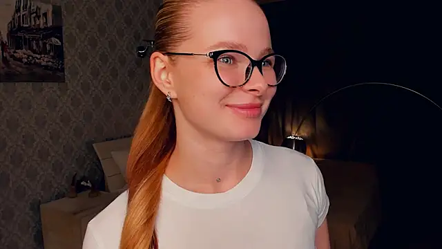 LibbyVenzeio online show from November 2, 2025, 7:11 am