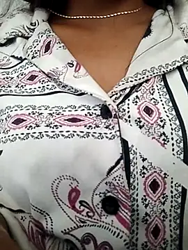Snapshot of PEEHU-50 chatting on June 3, 2026, 2:14 am PEEHU-50 online show from June 3, 2026, 2:14 am