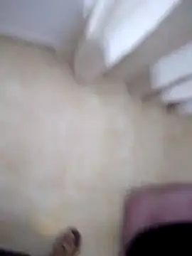 eroer20 online show from November 5, 2025, 12:10 am