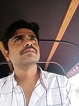 puneriboy32 online show from November 12, 2025, 7:53 am