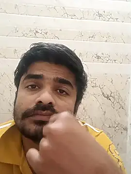 puneriboy32 online show from December 5, 2025, 3:04 am