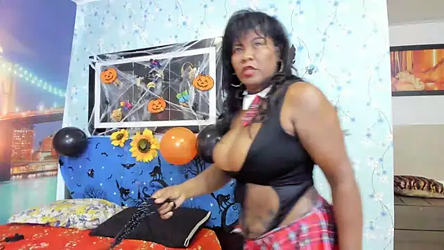 TashaMendoza1 online show from October 31, 2025, 7:59 pm