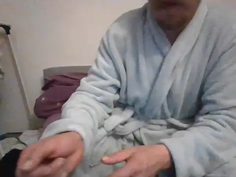 honzinka83 online show from October 23, 2025, 3:44 pm