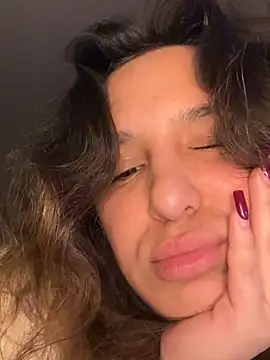 Luisaa rosee online show from October 3, 2025, 3:20 pm