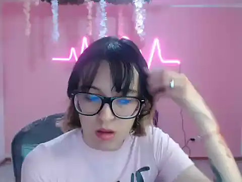 cristal hills 19 online show from November 15, 2025, 2:35 pm