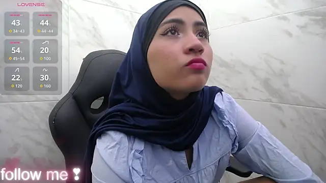 Neesha   online show from November 26, 2025, 11:44 am