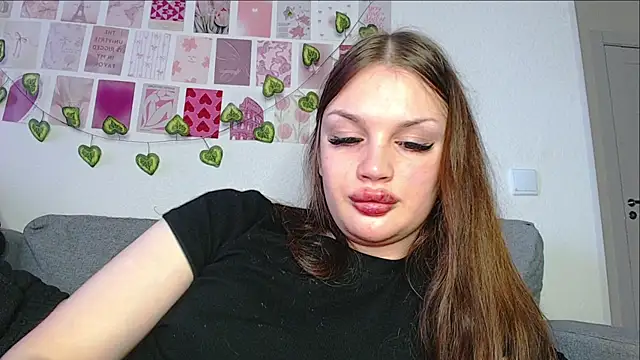 sashadeliii online show from October 2, 2025, 12:12 pm