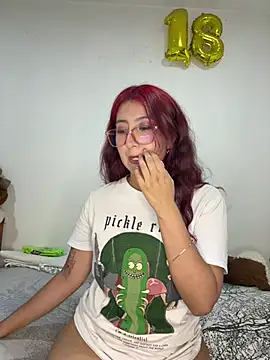 Snapshot of saramooon chatting on January 14, 2026, 7:19 pm saramooon online show from January 14, 2026, 7:19 pm