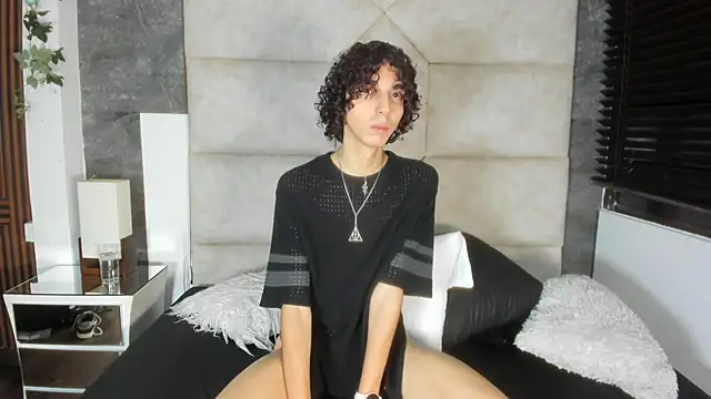 Scaarlett 22  online show from January 11, 2026, 8:14 pm