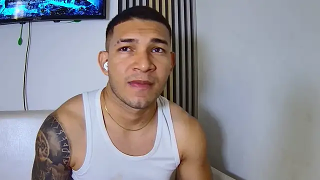 venedic bull online show from December 2, 2025, 12:43 pm