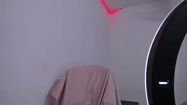 Lia0109 online show from December 14, 2025, 8:09 am