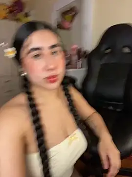 Miichii online show from October 5, 2025, 1:04 am