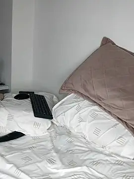 Zoe riivas online show from January 10, 2026, 9:44 am