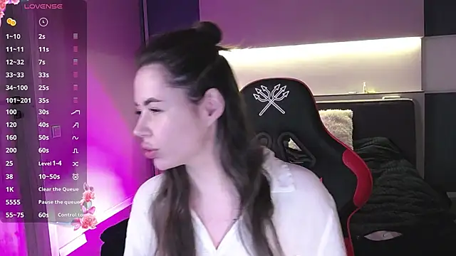 AlmaryKim online show from January 14, 2025, 7:21 pm