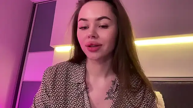 AlmaryKim online show from February 10, 2025, 9:58 pm