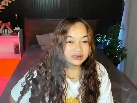 UrFavouriteCravings online show from October 19, 2025, 12:55 am