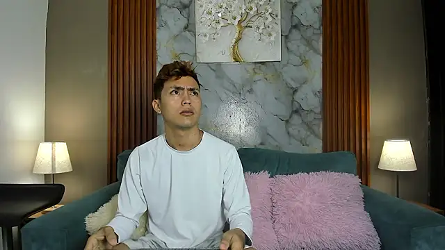 VERY HOT GUYS online show from March 10, 2026, 1:16 pm