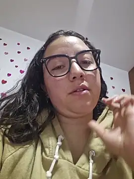 annyaparis online show from February 18, 2026, 1:12 am