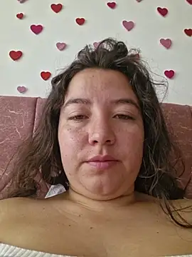 annyaparis online show from February 27, 2026, 4:40 pm