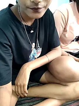 Unique girls90 online show from February 11, 2026, 5:23 am