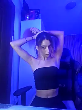 YuriXo online show from November 20, 2025, 4:56 am