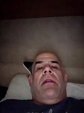 DeeBestEver online show from November 10, 2025, 5:45 pm