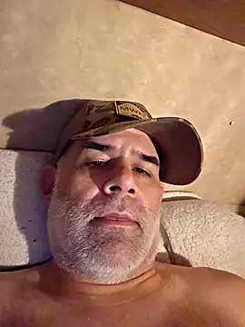 DeeBestEver online show from April 22, 2026, 3:09 am