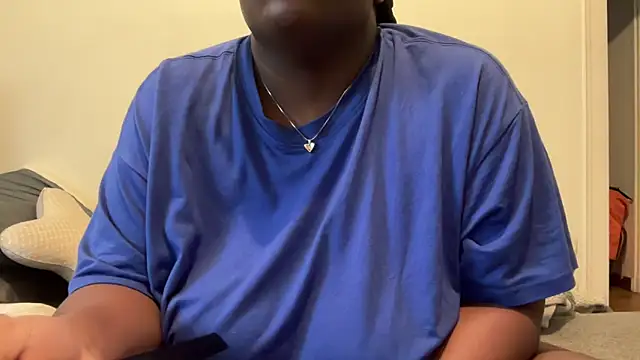 nanaisbackk online show from February 20, 2026, 7:32 am