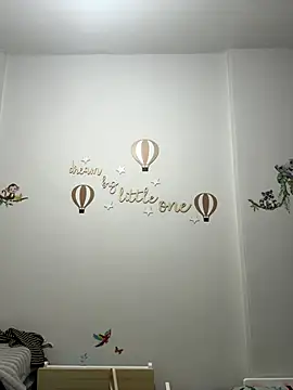 Victoria6989 online show from December 14, 2025, 4:23 pm