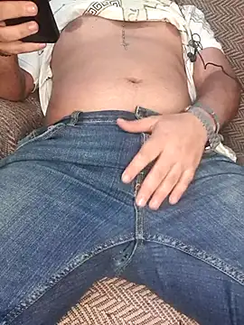 Tiktoker04 online show from October 30, 2025, 3:35 pm