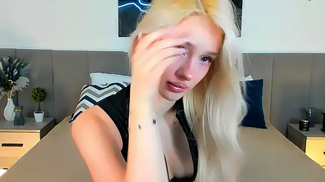 SugarWhisper online show from March 7, 2026, 5:10 pm