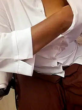 Tamil Ammani online show from October 14, 2025, 6:09 pm