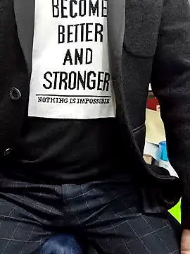 chougegg0214 online show from November 7, 2025, 12:54 am