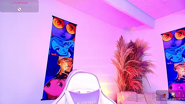 Bennuluspeach  online show from April 15, 2026, 11:50 am