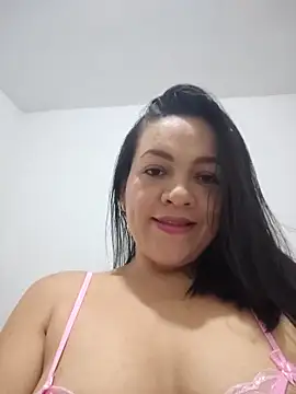 LindaSalo33 online show from October 3, 2025, 3:14 am