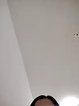 LindaSalo33 online show from October 19, 2025, 2:45 am