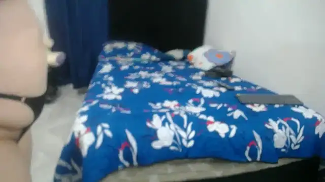 Snapshot of Meloncillo_and_Babyliss99 chatting on June 4, 2026, 3:01 am Meloncillo and Babyliss99 online show from June 4, 2026, 3:01 am