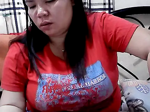 HornyPussie69 online show from April 20, 2026, 12:13 am