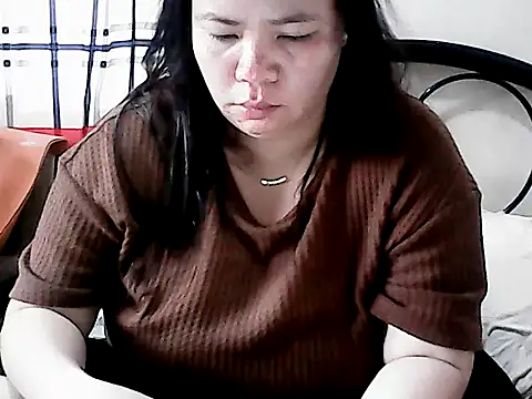 HornyPussie69 online show from April 21, 2026, 1:18 am