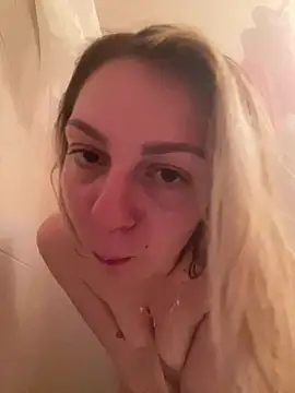 AmberLustXXX online show from April 21, 2026, 1:07 am